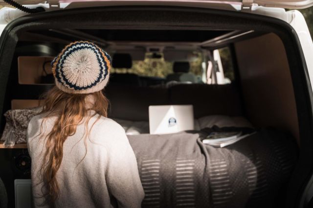«  Il fait bon partout où l’on respire l’air de la liberté » 🌲🍌

@antoine_piel_prod 📸
.
.

#amenagementvan #vanamenage #Volkswagen #roadtrip #trip #vanlifestyle #voyage #larochelle #iledere #vanlifefrance #amenagement #locationvan